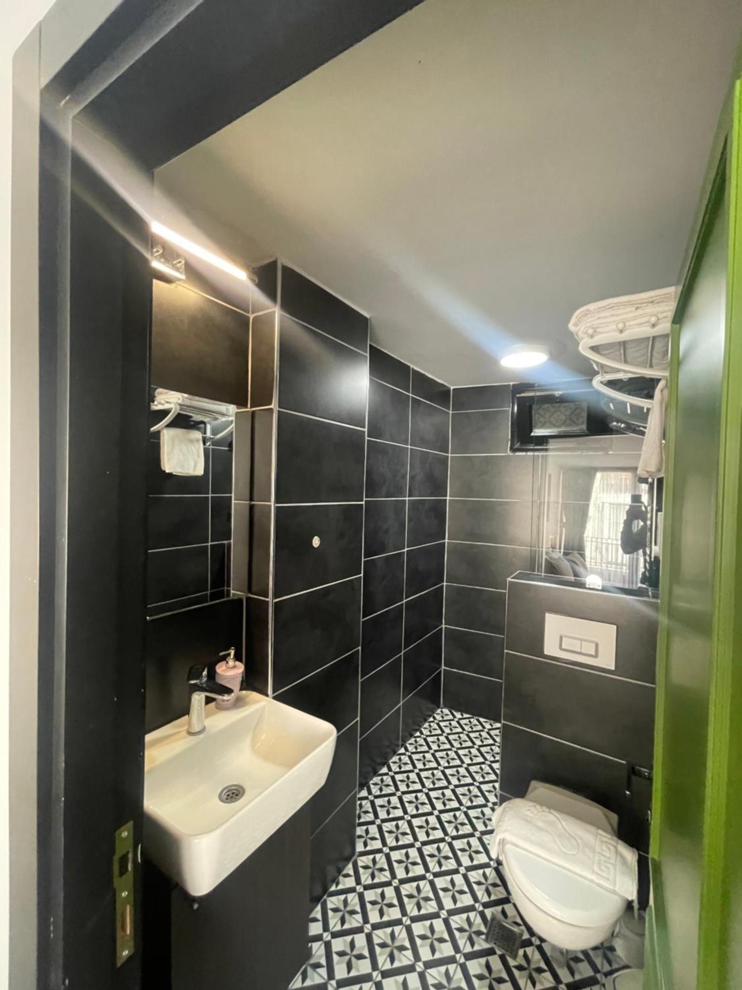 Taksim Park Hotel Истанбул Екстериор снимка